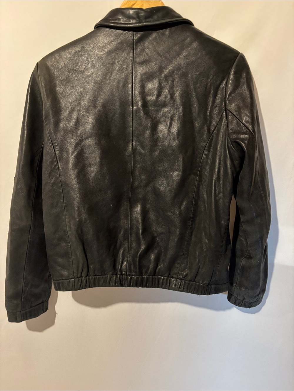 Danier Womens Black Leather Zip-Front bomber Jacket size 4-6